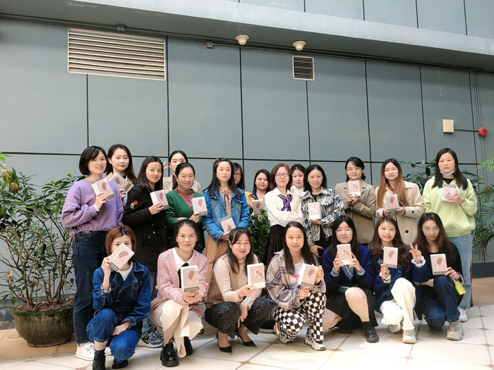 女神節(jié)快樂|有鮮花，有陽光，有愛的薩瑪瑞事業(yè)